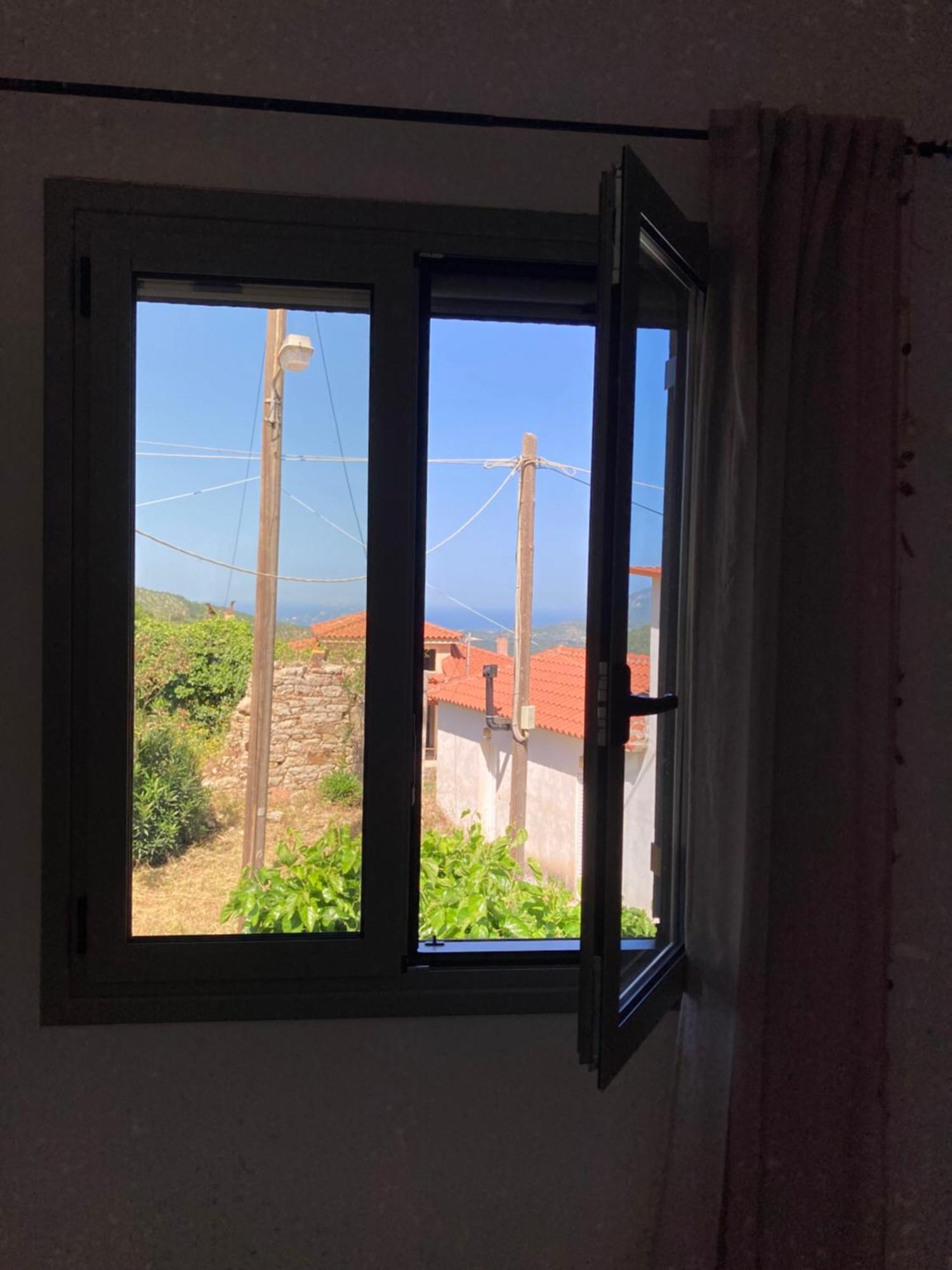 Au Son Des Cloches Villa Zaháro Kültér fotó